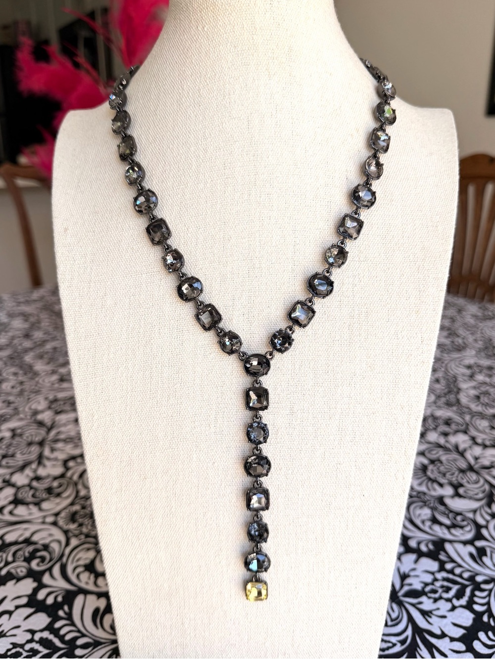 Taramanda NWT Gunmetal Gray Chunky Gem Y Necklace Retro 90s Statement